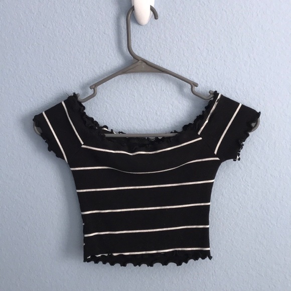 Off The Shoulder Crop Top - Picture 2 of 3